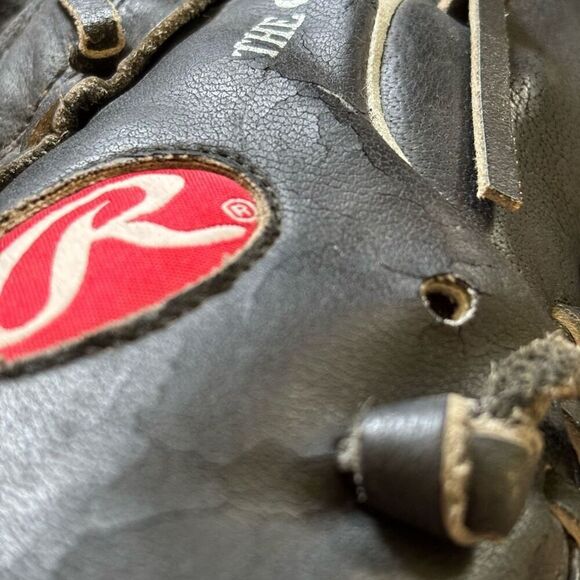 Rawlings FP1258 Fast Pitch 12 1/2” RHT Black Softball Glove - Picture 6 of 11
